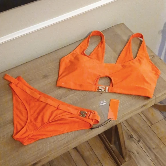 NWT Sports Illustrated Fiesta Forever 21 Bikini Set. Size Top 1X And Bottom L - Picture 3 of 17